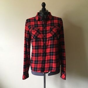 Aritzia TNA Classic Fit Flannel Long Sleeve Tee